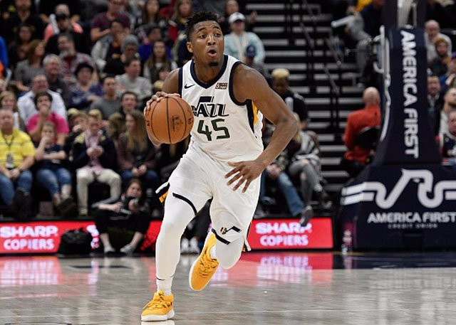 库里的出现 库里的出现